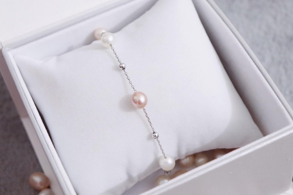 pearl, bracelet, jewelry, close up, gift